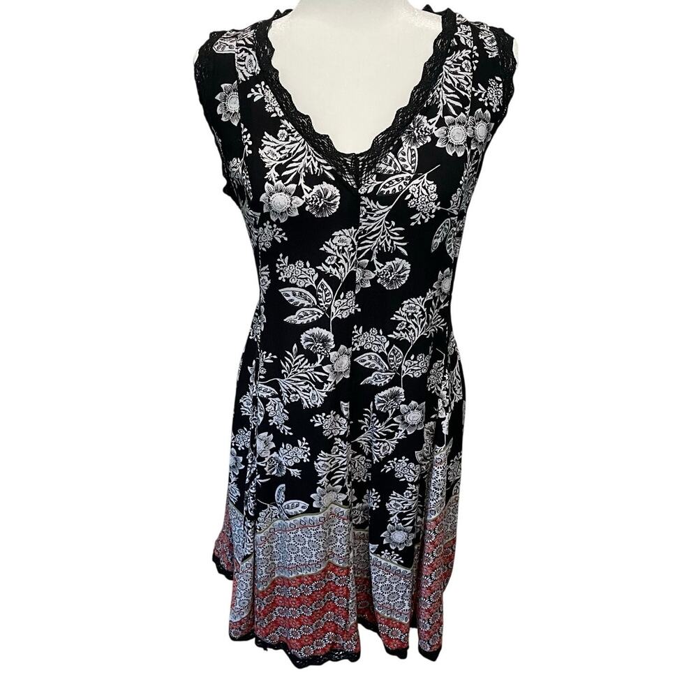 Lola P. Dress Sleeveless Sz M Tie Waist V-Neck Crochet Lace Trim Black White Red